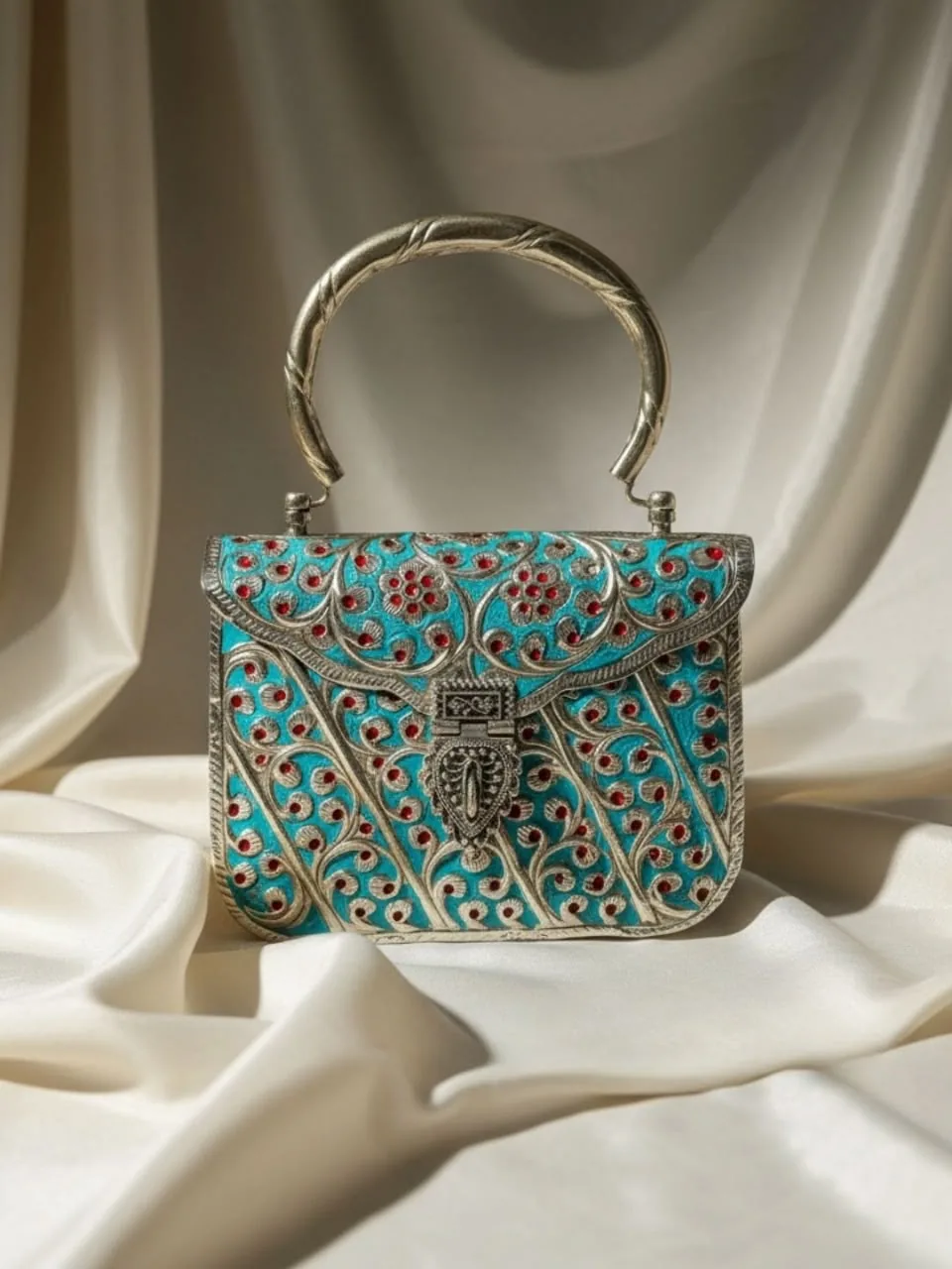 Handcrafted VARNA statement clutch